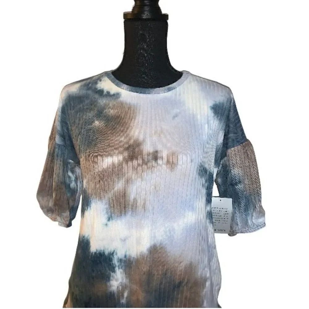 Velvet Torch Peplum Tunic Top - Picture 4 of 8